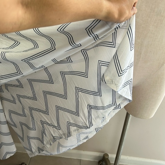 Yumi Kim Linen Skort Pants Wide Leg White Navy Stripe Pleated size small - Picture 11 of 17